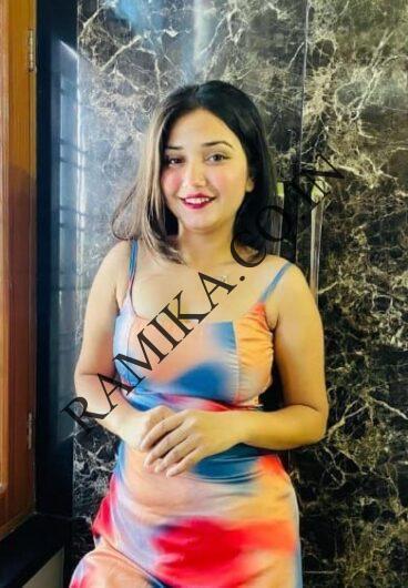 Call Girls In Holiday Inn Aerocity Delhi 9990331668 Escorts Service