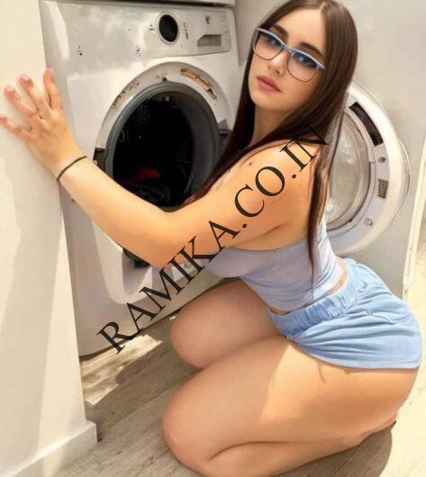 Call Us @ >> 8447074457 > Call Girls in Greater Noida Escorts Delhi