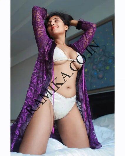 Full Enjoy — 8302898207 Call Girls In INA Metro , | Delhi