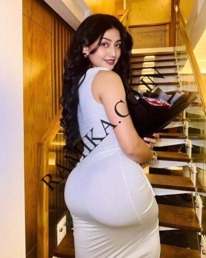Full Enjoy — 9873111406 Call Girls In Akshardham  , | Delhi
